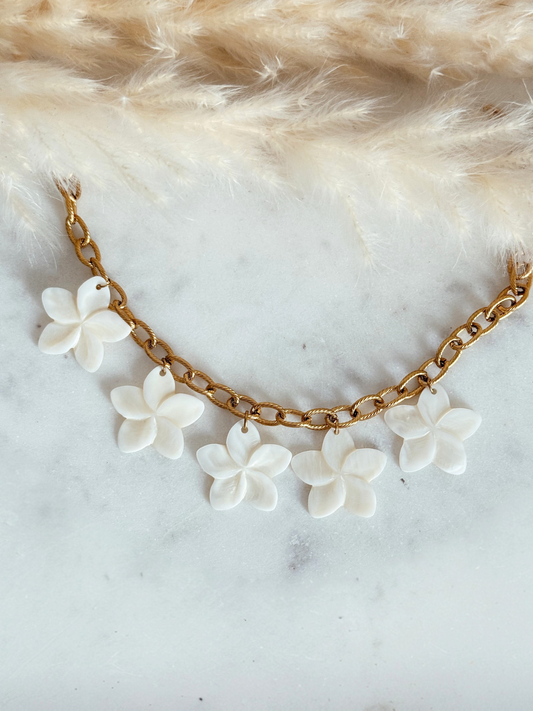 Collier Fleurs nacrées